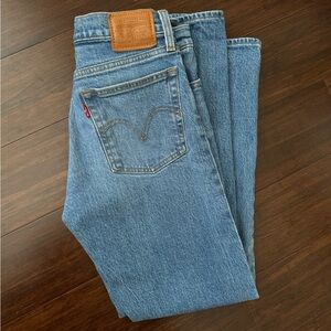 Levi's Straight Leg Wedgie Jeans Size 25 Women’s